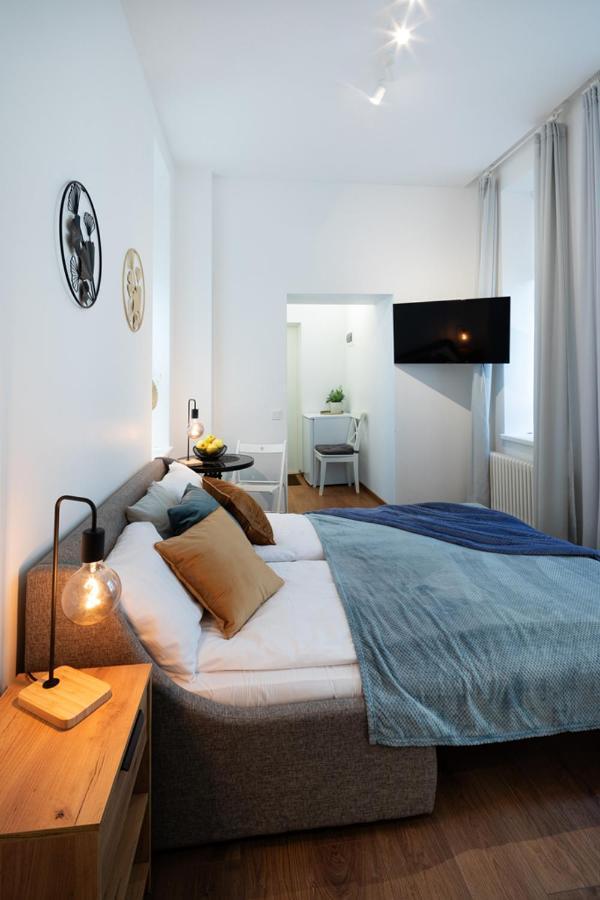 Kalnina Street Studio Apartment Riga Eksteriør billede