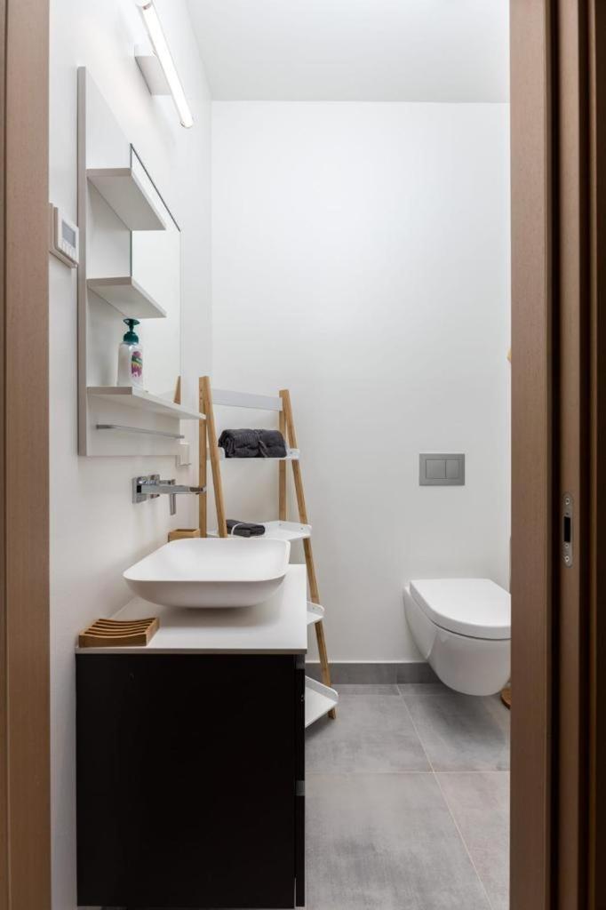 Kalnina Street Studio Apartment Riga Eksteriør billede