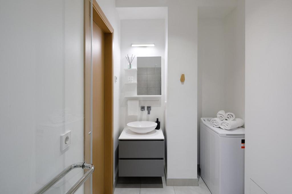 Kalnina Street Studio Apartment Riga Eksteriør billede